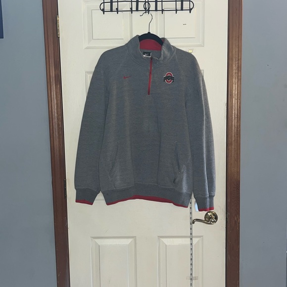 Nike- Ohio state Buckeyes-L-Gray&Red-1/4 zip Sweatshirt with ribbed details. - Picture 1 of 13